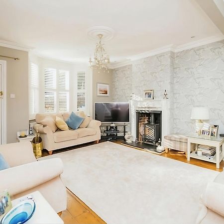 3 Bedroom Cottage In Sunninghill, Ascot Екстериор снимка